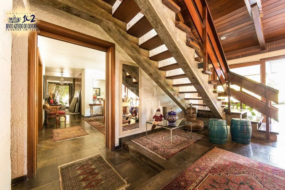Casa, 5 quartos, 370 m² - Foto 1