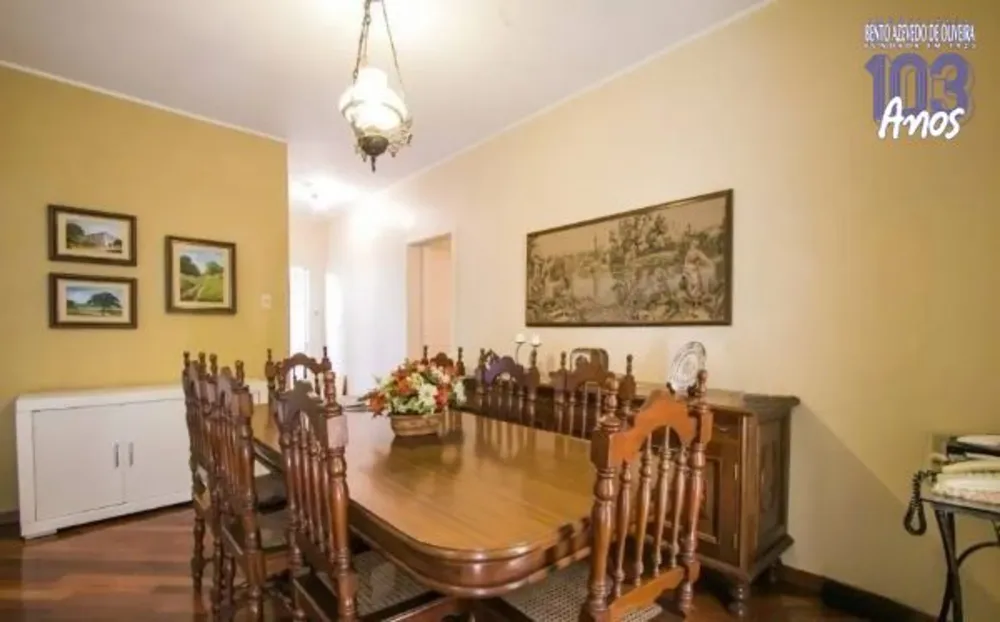 Casa, 7 quartos, 312 m² - Foto 1