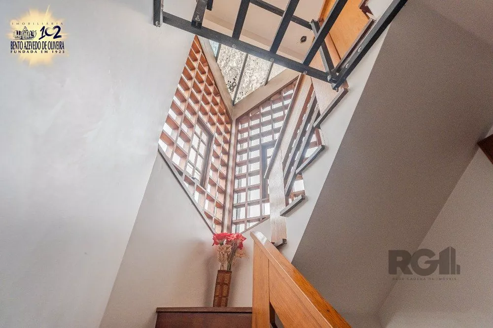 Casa, 4 quartos, 298 m² - Foto 2