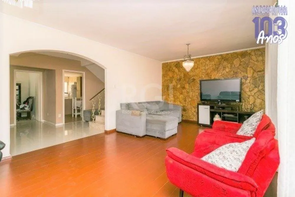 Casa, 4 quartos, 238 m² - Foto 1