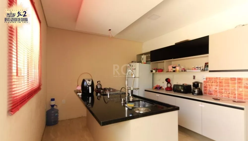 Casa, 3 quartos, 210 m² - Foto 2