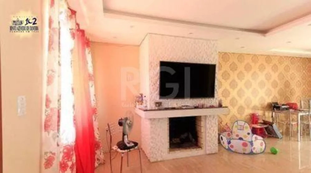 Casa, 3 quartos, 210 m² - Foto 1