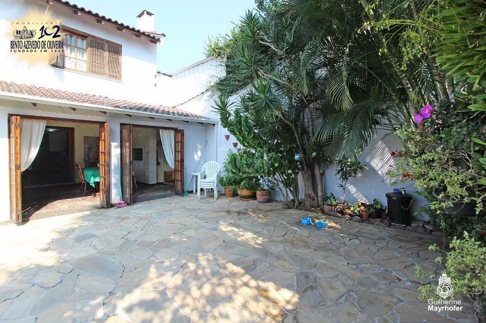 Casa, 3 quartos, 258 m² - Foto 1