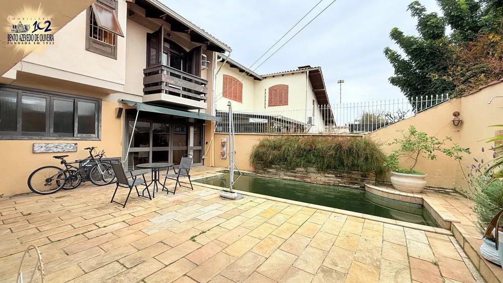 Casa, 4 quartos, 260 m² - Foto 1