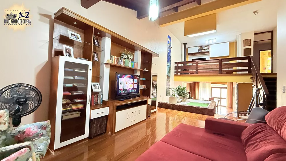 Casa, 4 quartos, 260 m² - Foto 2