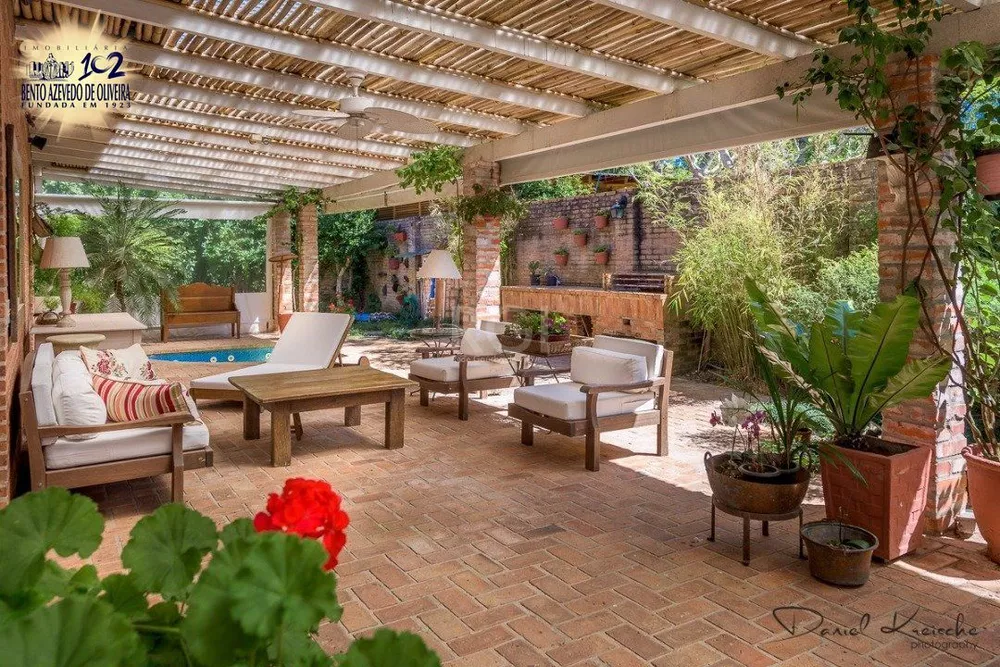 Casa, 5 quartos, 418 m² - Foto 1