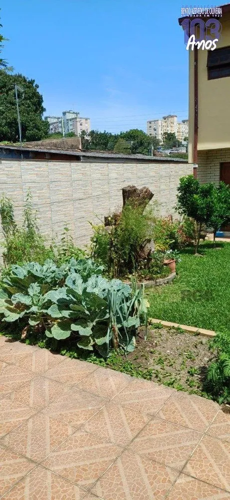 Casa, 3 quartos, 271 m² - Foto 1