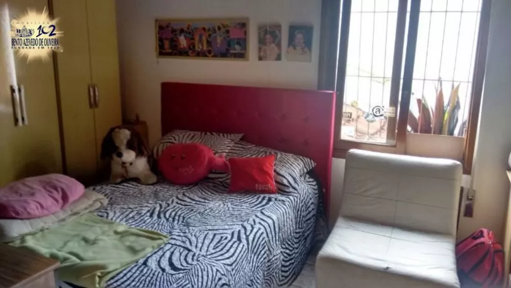 Casa, 3 quartos, 320 m² - Foto 1