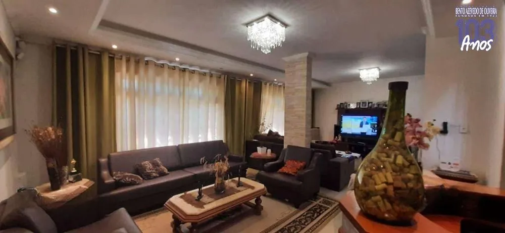 Casa, 6 quartos, 389 m² - Foto 1