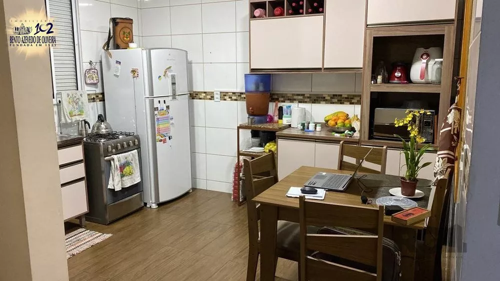 Casa, 3 quartos, 198 m² - Foto 7