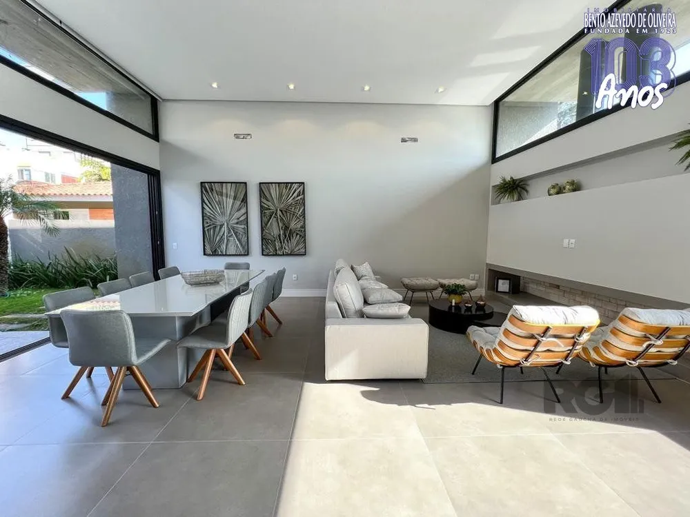 Casa, 4 quartos, 324 m² - Foto 1