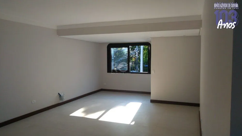Casa, 4 quartos, 204 m² - Foto 1