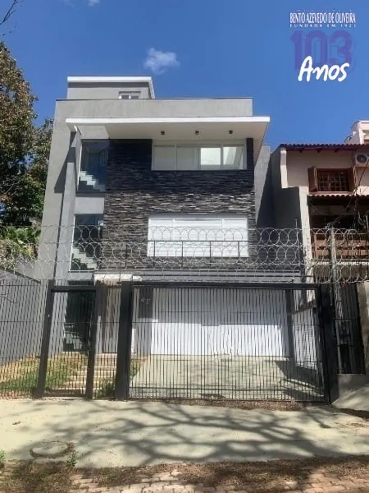 Casa, 3 quartos, 294 m² - Foto 1