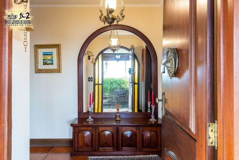 Casa, 4 quartos, 430 m² - Foto 1