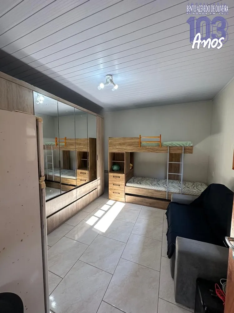 Casa, 4 quartos, 130 m² - Foto 1