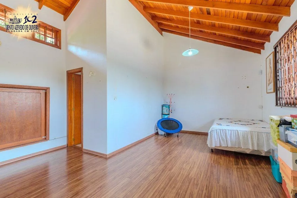 Casa, 3 quartos, 253 m² - Foto 4