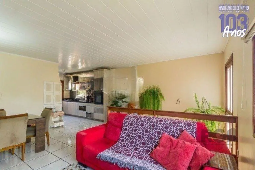 Casa, 3 quartos, 216 m² - Foto 1