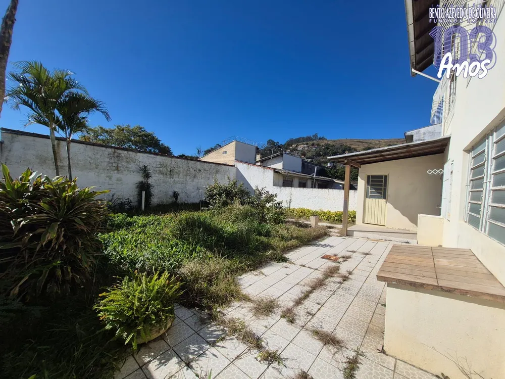 Casa, 4 quartos, 280 m² - Foto 1