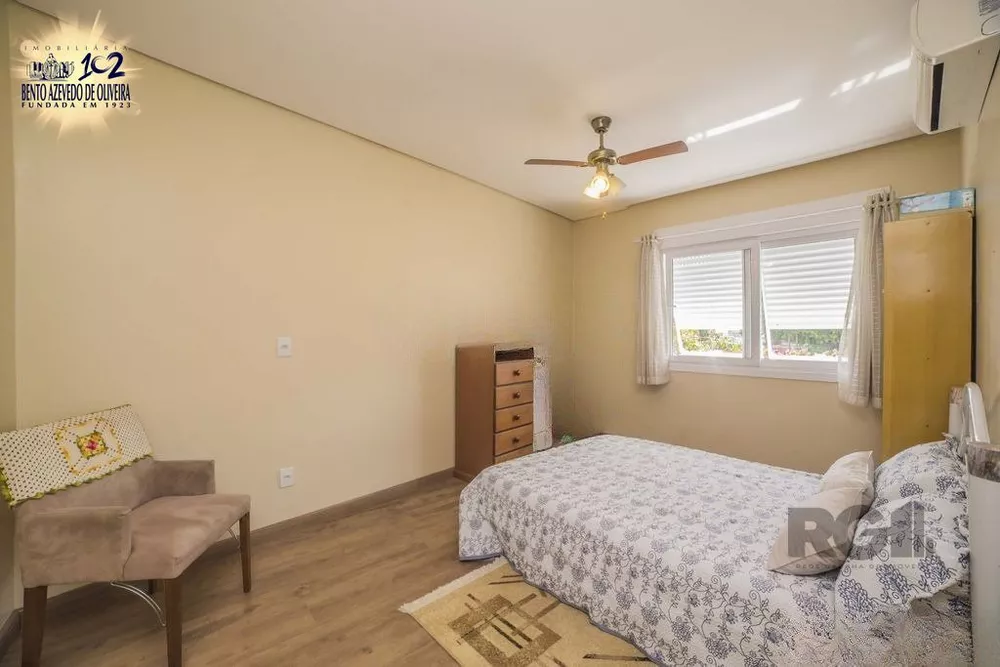 Casa, 4 quartos, 196 m² - Foto 1