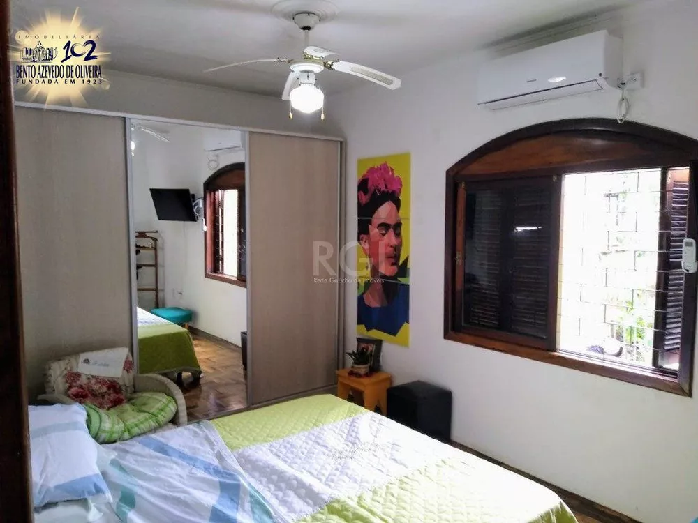 Casa, 3 quartos, 240 m² - Foto 1