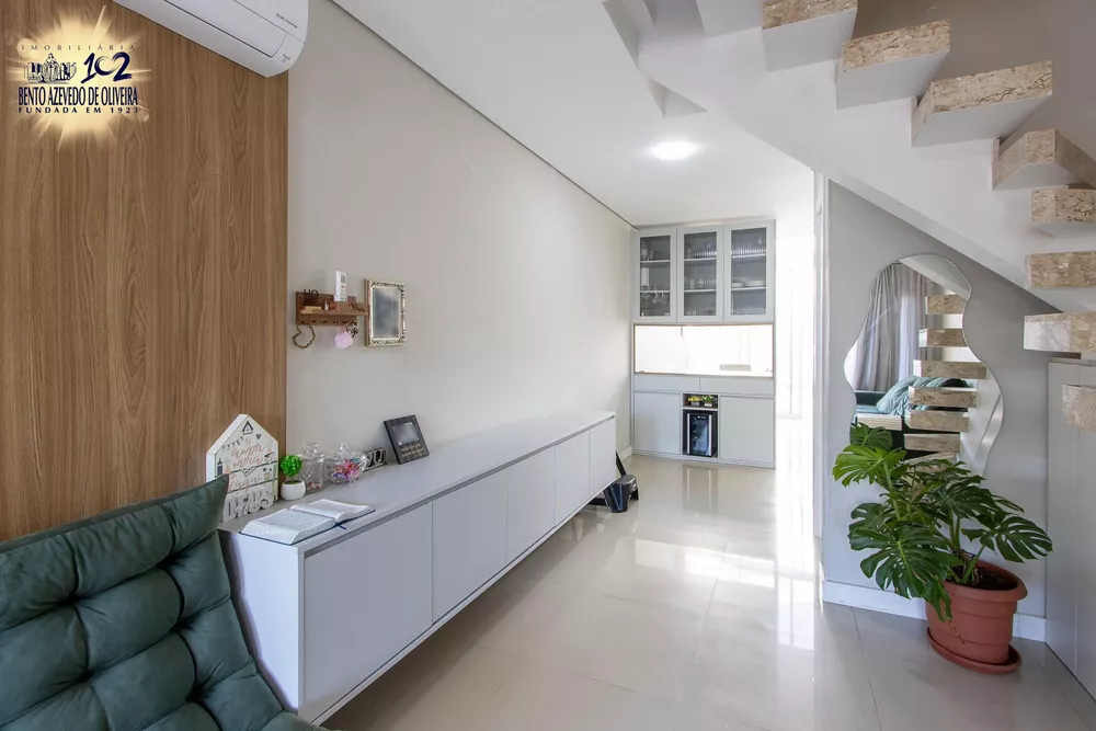 Casa, 3 quartos, 104 m² - Foto 2