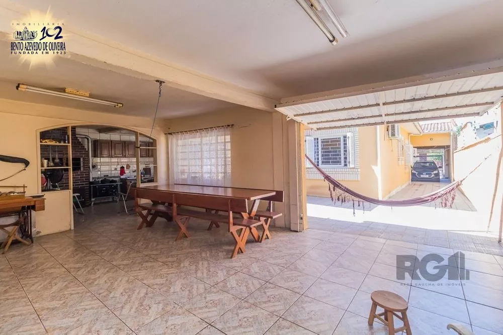 Casa, 3 quartos, 224 m² - Foto 1