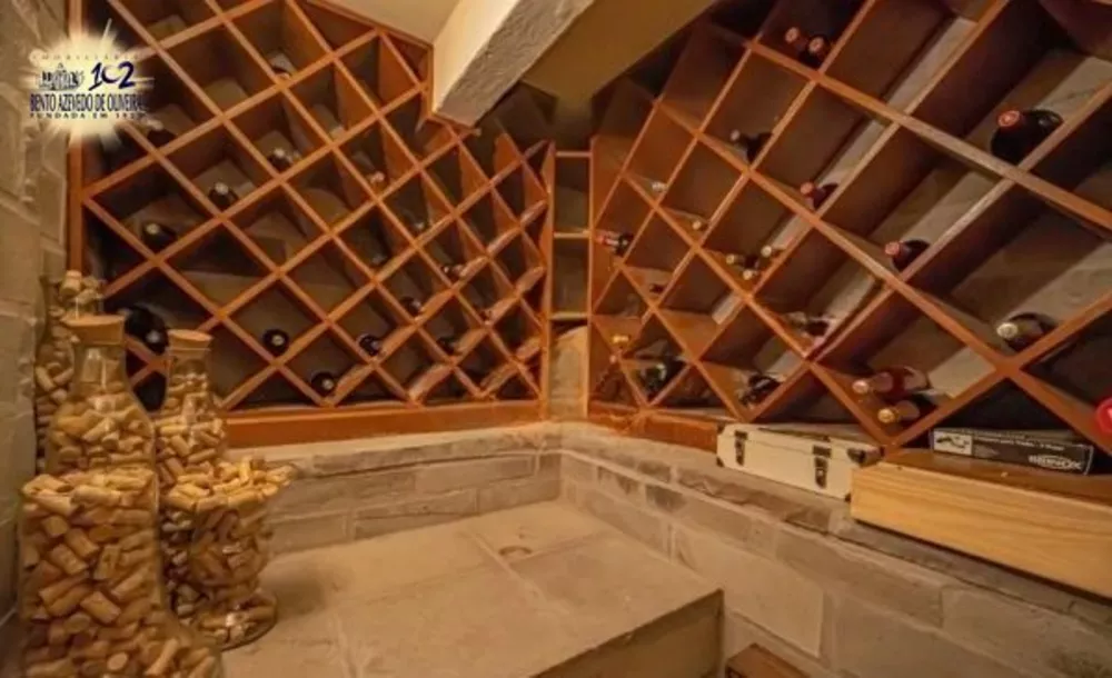 Casa, 4 quartos, 264 m² - Foto 1