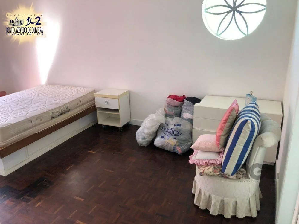 Casa, 5 quartos, 230 m² - Foto 4