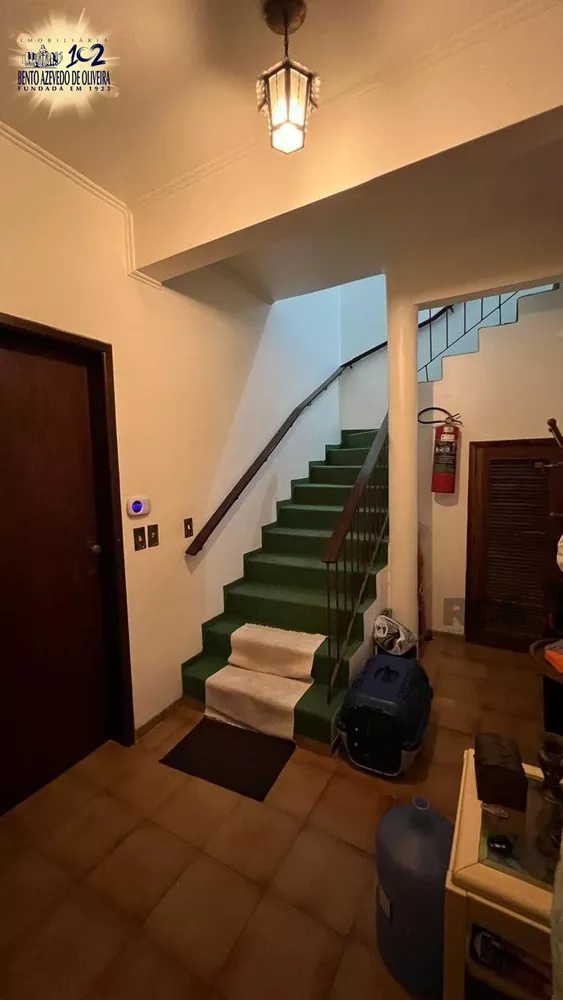Casa, 5 quartos, 267 m² - Foto 1