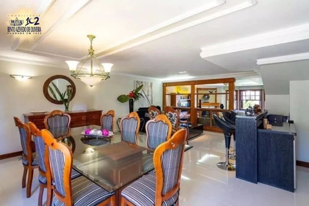 Casa, 3 quartos, 283 m² - Foto 1