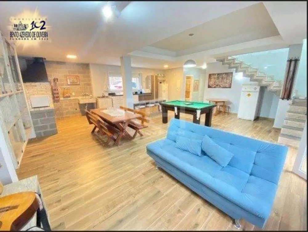Casa, 4 quartos, 304 m² - Foto 1
