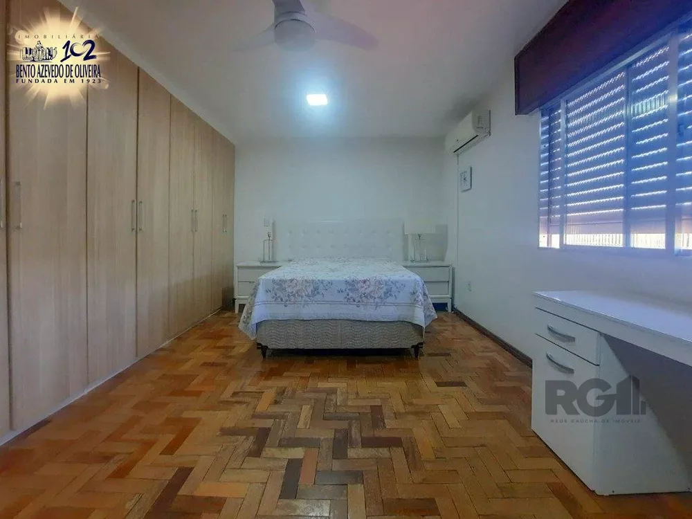Casa, 4 quartos, 240 m² - Foto 1