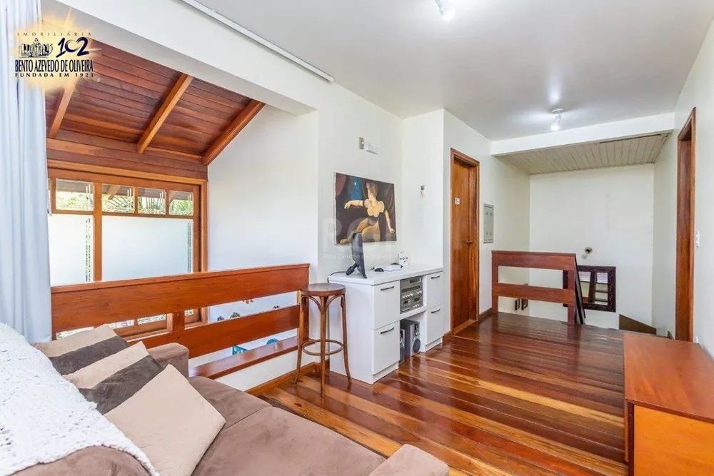 Casa, 3 quartos, 246 m² - Foto 3