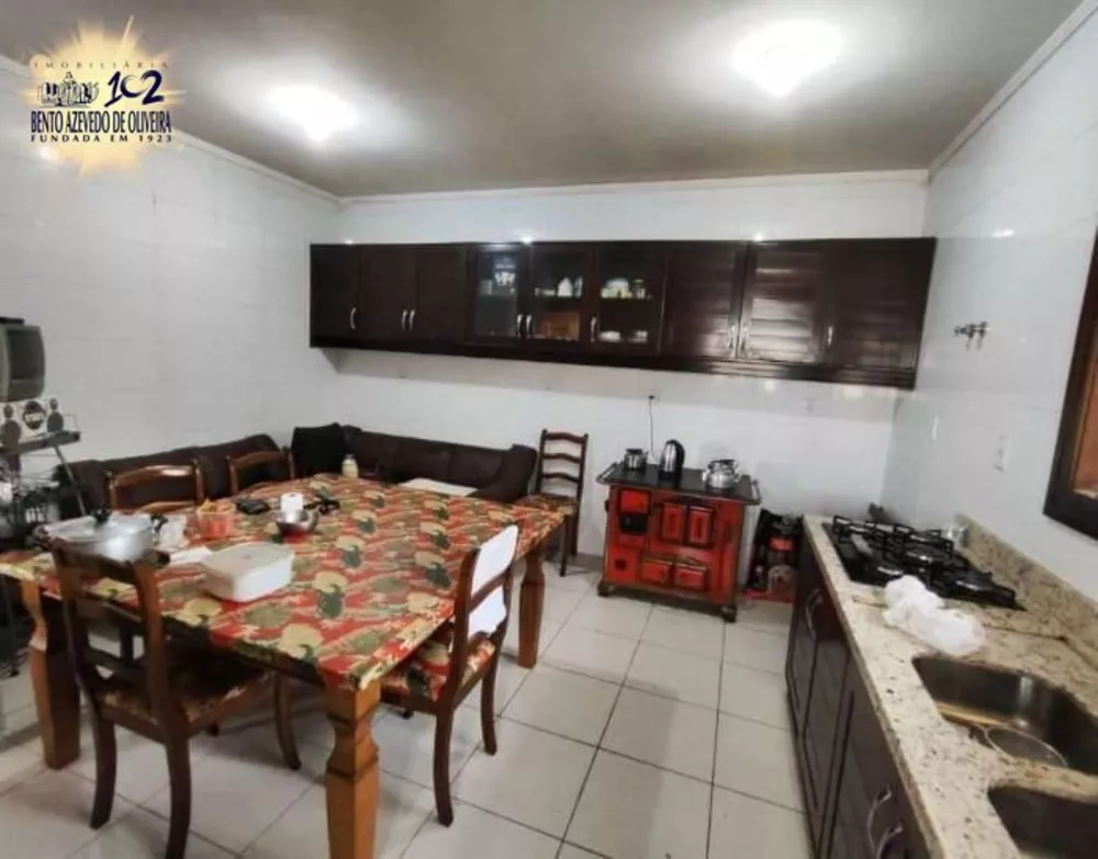 Casa, 5 quartos, 362 m² - Foto 1