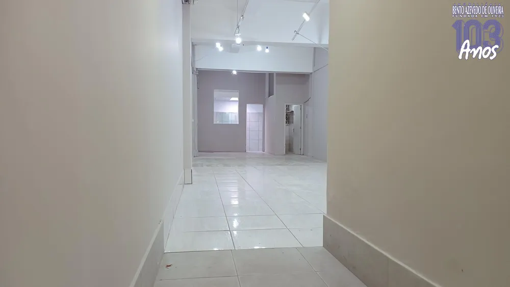 Casa, 3 quartos, 244 m² - Foto 4