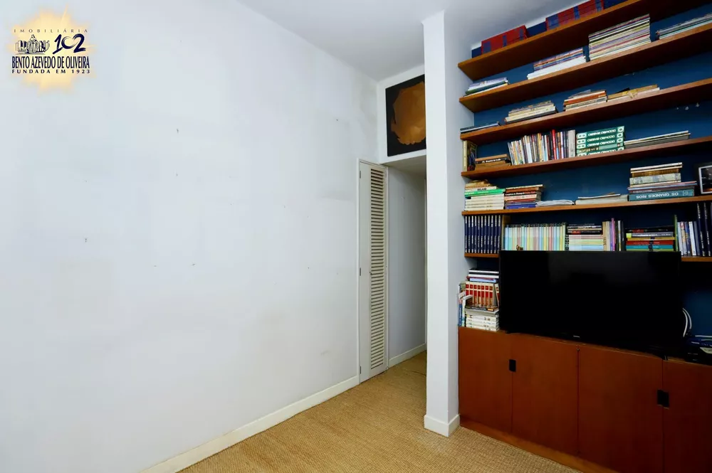 Casa, 3 quartos, 221 m² - Foto 1