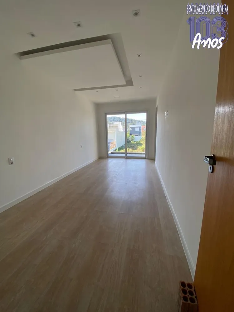 Casa, 3 quartos, 224 m² - Foto 3