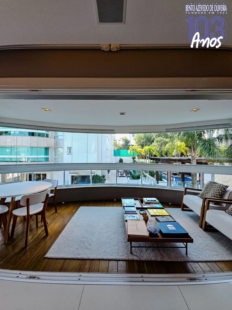 Apartamento, 3 quartos, 202 m² - Foto 1