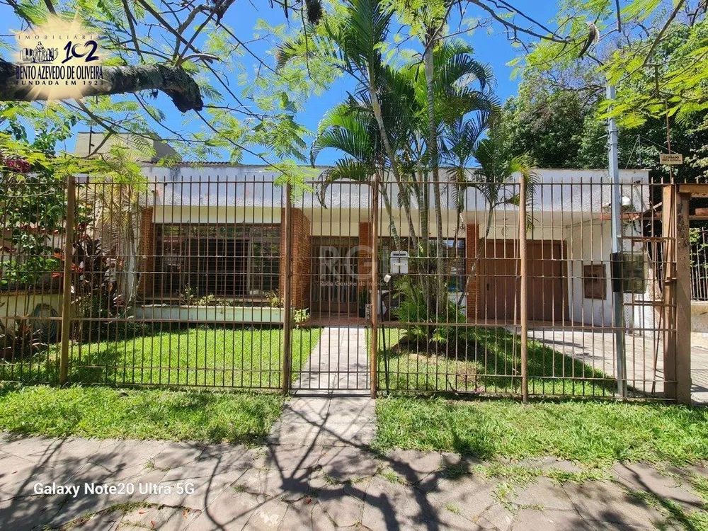 Casa, 3 quartos, 257 m² - Foto 1