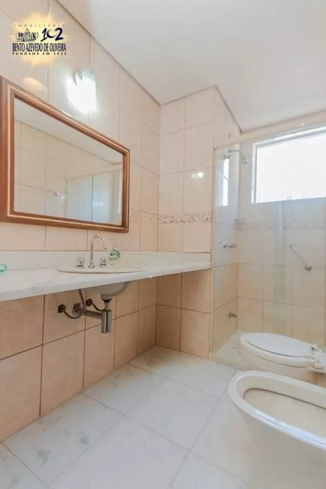 Cobertura, 3 quartos, 221 m² - Foto 1