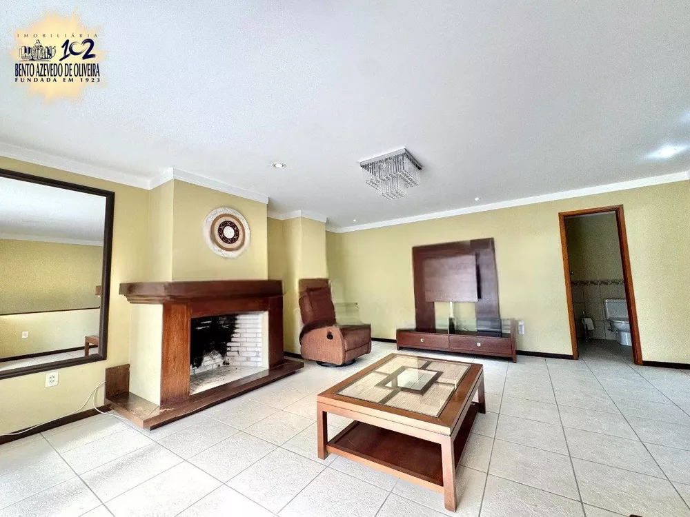 Cobertura, 3 quartos, 208 m² - Foto 4