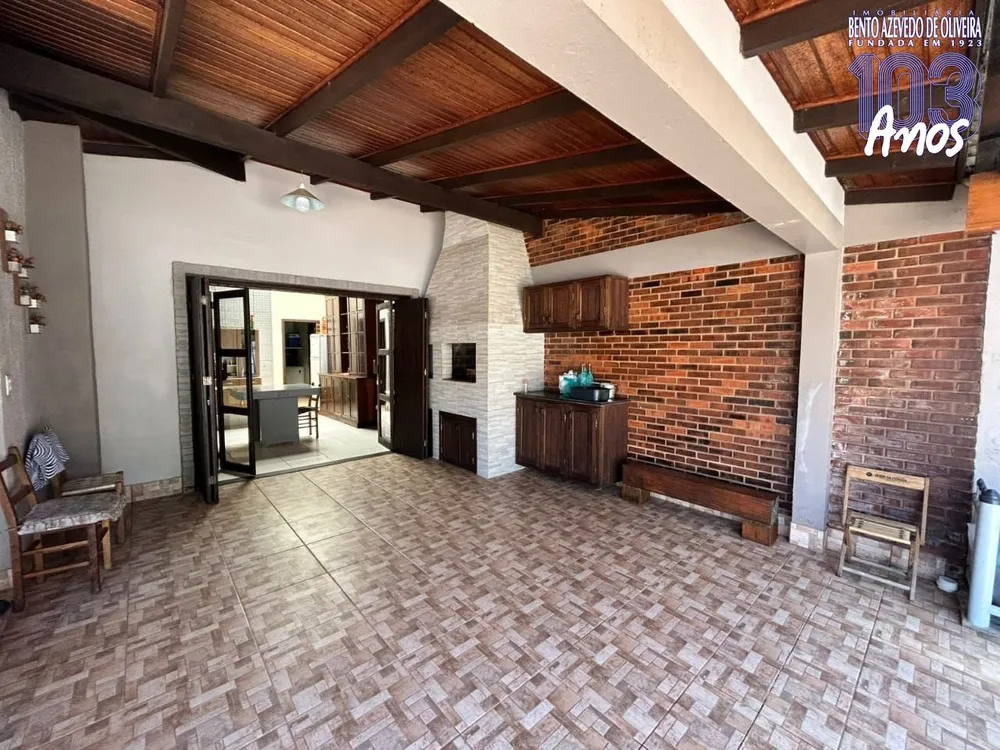 Casa, 4 quartos, 200 m² - Foto 2