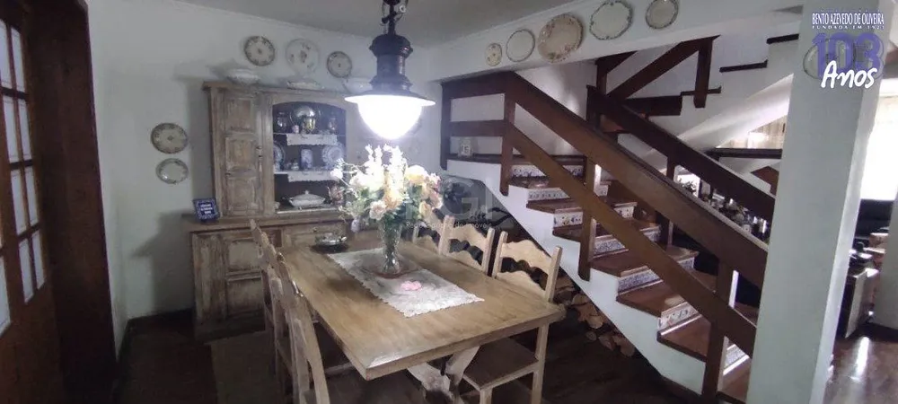 Casa, 3 quartos, 250 m² - Foto 1