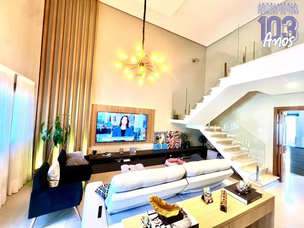 Casa, 3 quartos, 278 m² - Foto 1