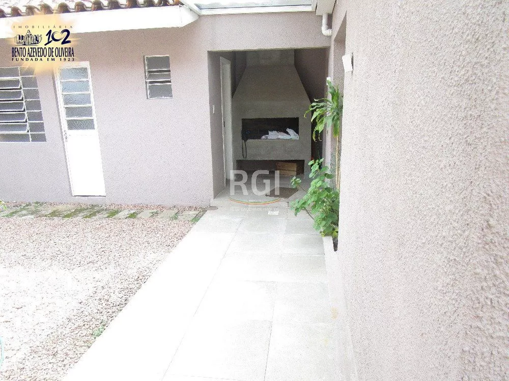 Casa, 4 quartos, 227 m² - Foto 1