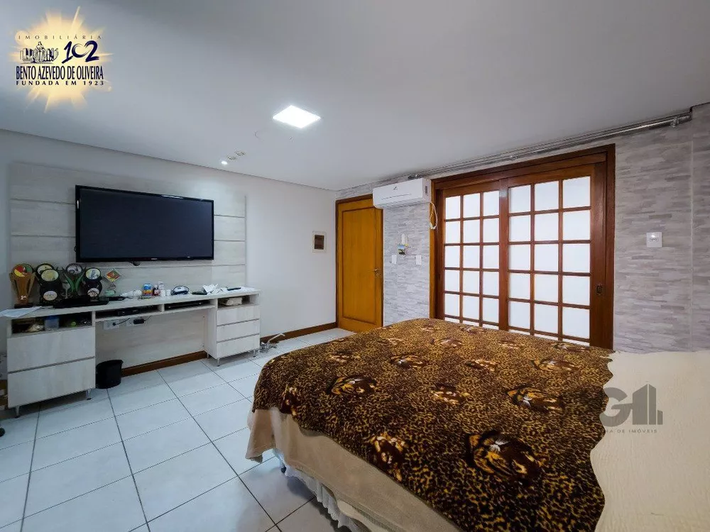 Casa, 4 quartos, 260 m² - Foto 1