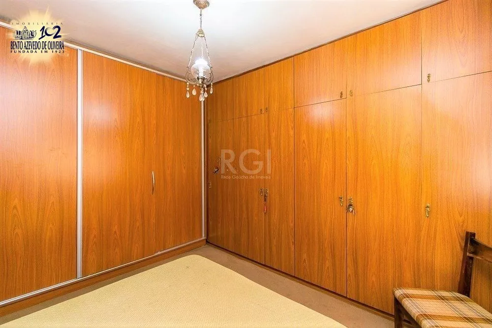 Casa, 4 quartos, 215 m² - Foto 1