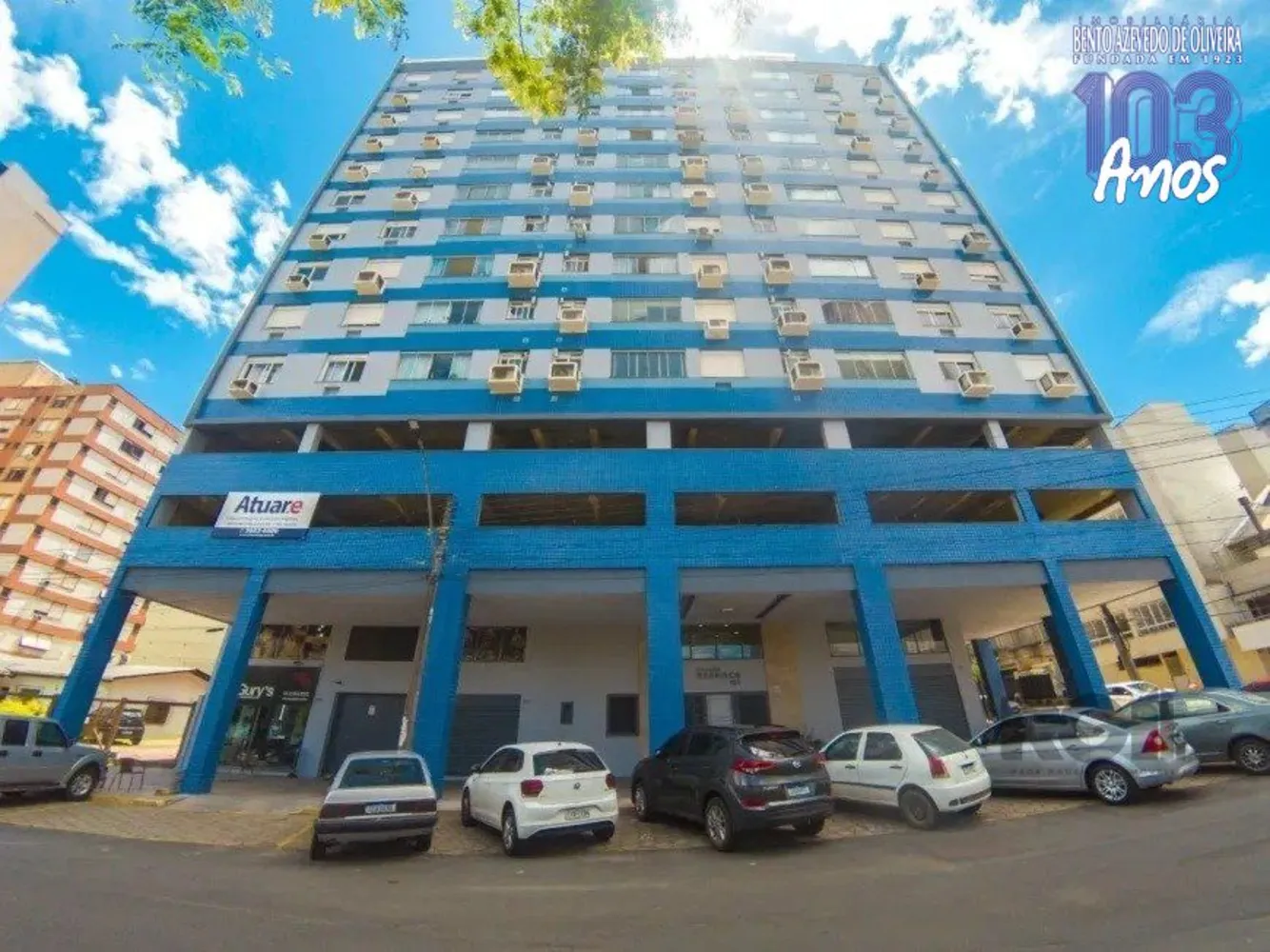 Casa, 4 quartos, 230 m² - Foto 1