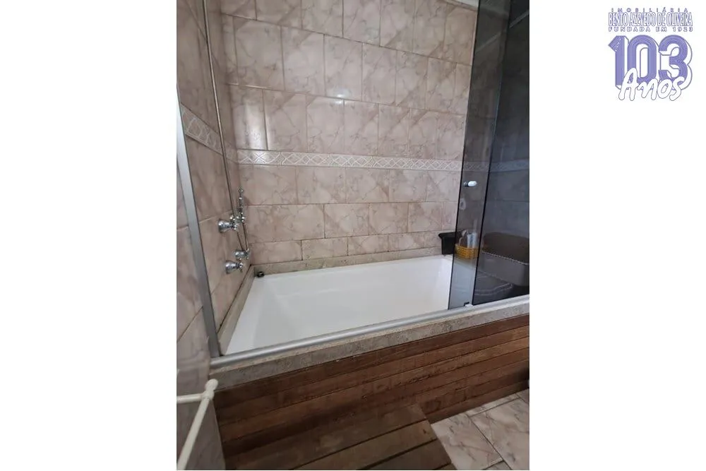 Casa, 3 quartos, 215 m² - Foto 3