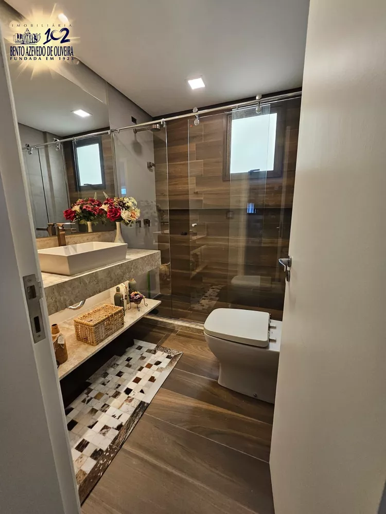 Cobertura, 3 quartos, 208 m² - Foto 3